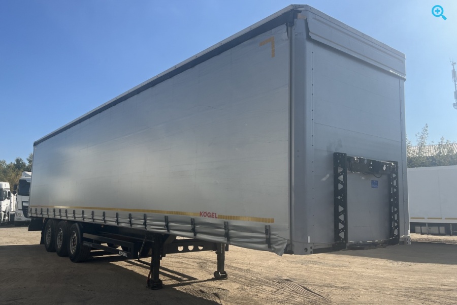 Шторный полуприцеп Kogel Cargo. Год выпуска 2021. 