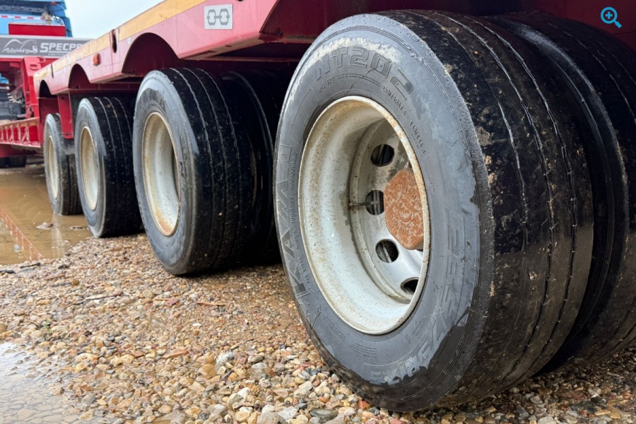 тяжеловоз Specpricep 994294 (Низкорамный). Год выпуска 2018