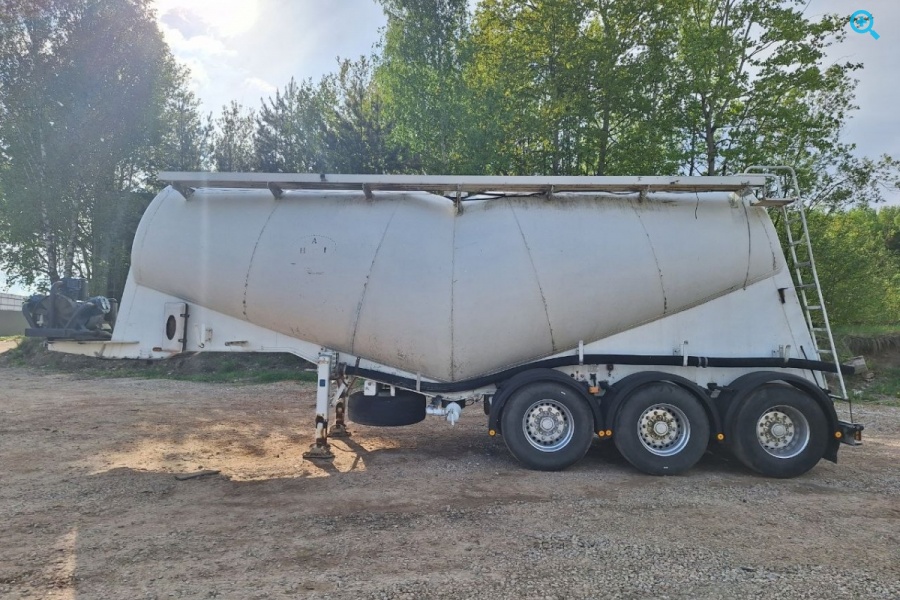 Цементовоз Hermanns SALV30T
