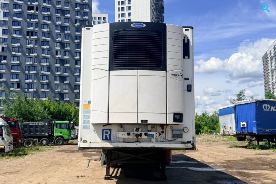 SCHMITZ CARGOBULL SKO 24
