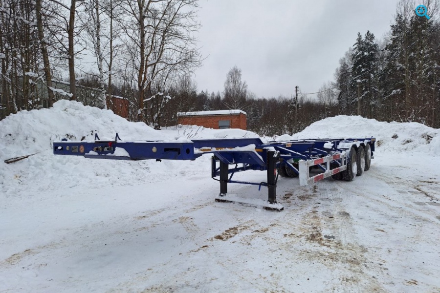 Контейнеровоз TITAN (SKELETON SEMI)