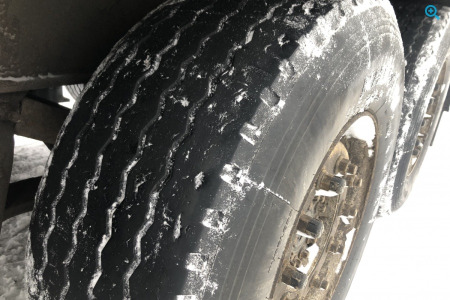 Бортовой полуприцеп SCHMITZ SPR 24