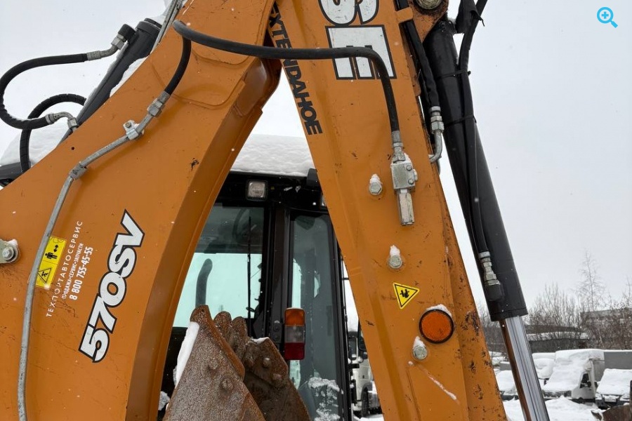 CASE 570SV