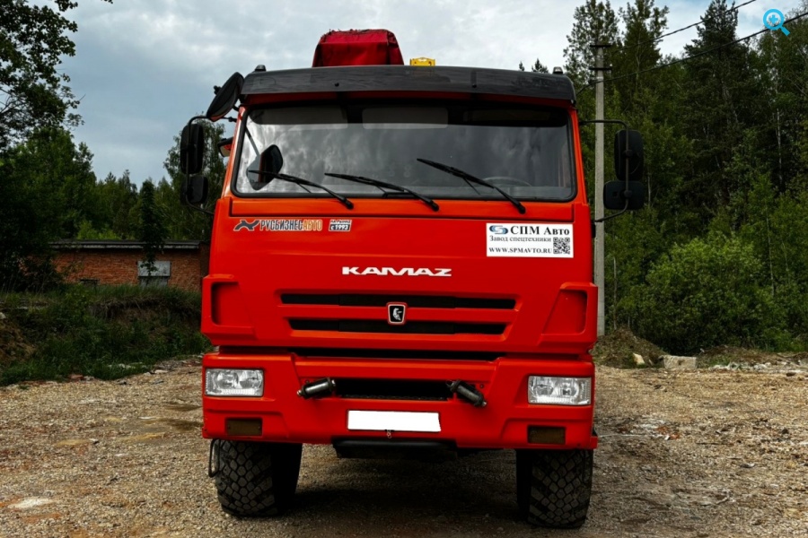 Полноприводный КАМАЗ-43118 с бурильно-крановой установкой Soosan SCS 866