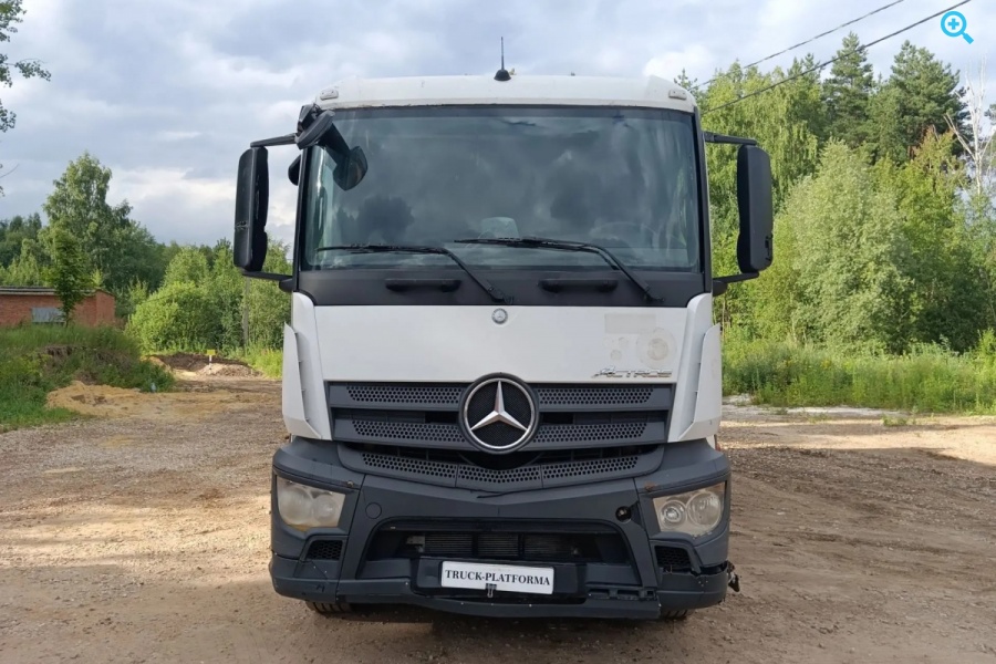 MERCEDES-BENZ 963