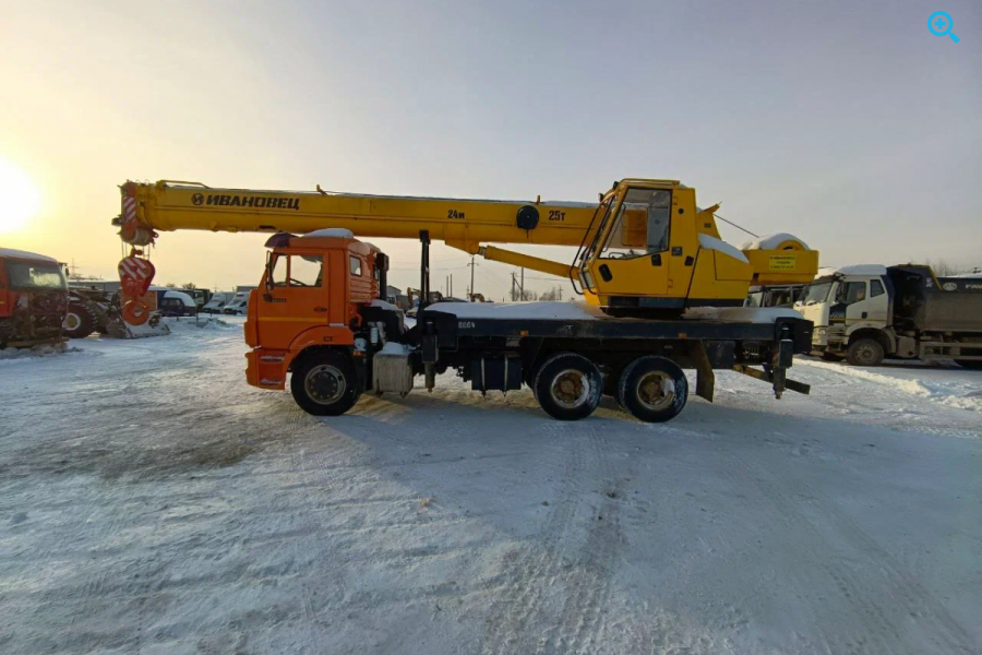 Автокран Ивановец КС-45717К-1