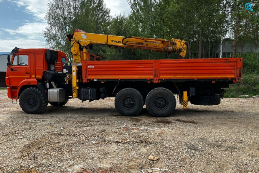 Полноприводный КАМАЗ-43118 с бурильно-крановой установкой Soosan SCS 866