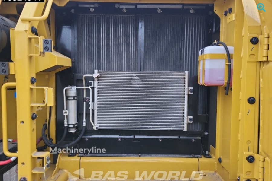 Гусеничный экскаватор Caterpillar 320 D3 GC
