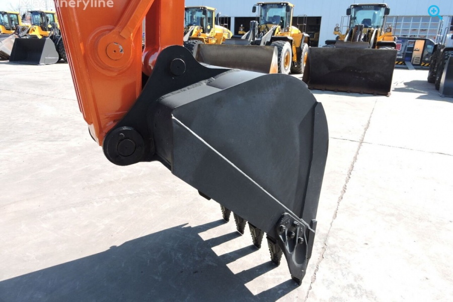 Гусеничный экскаватор Hitachi ZX 220LC-Gi