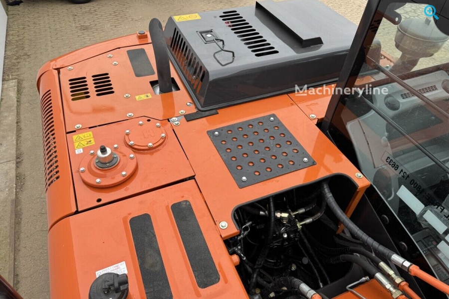 Гусеничный экскаватор Hitachi ZX140H-GI