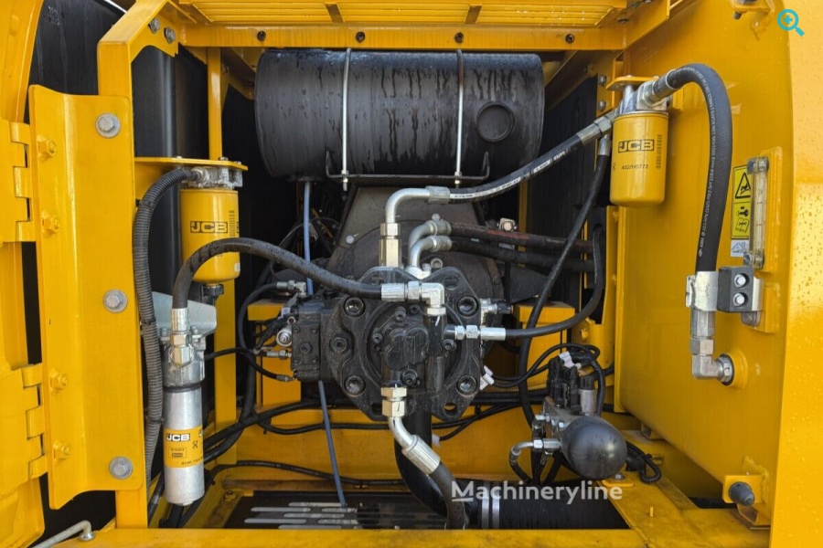 Гусеничный экскаватор JCB 205