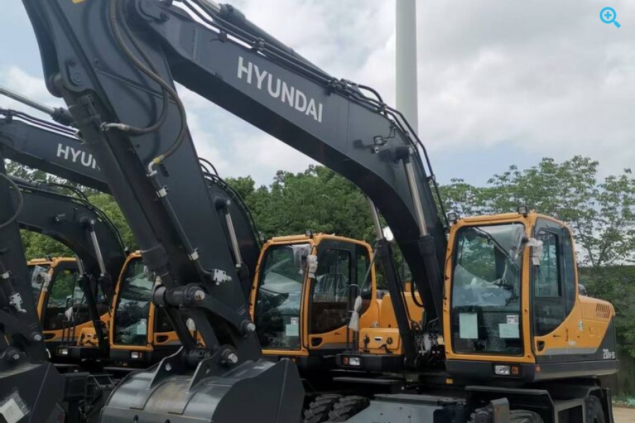 Колесный экскаватор Hyundai 180W-9S