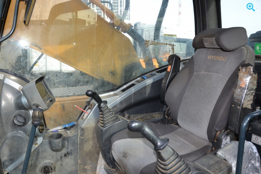 Гусеничный экскаватор HYUNDAI R300LC-9S