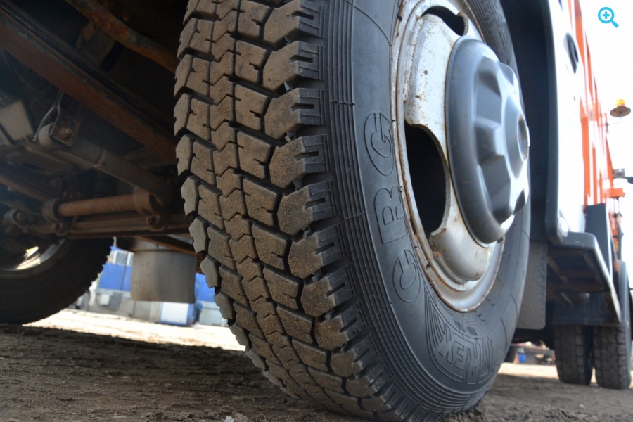 пециальный мусоровоз KBR-P6N на шасси Газон Next 