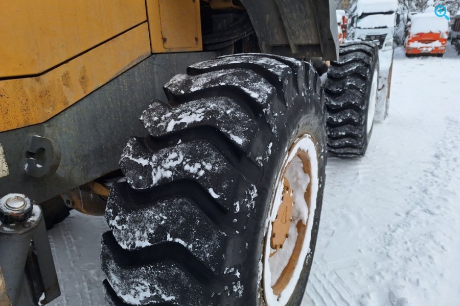 Фронтальный погрузчик SDLG LG936L 