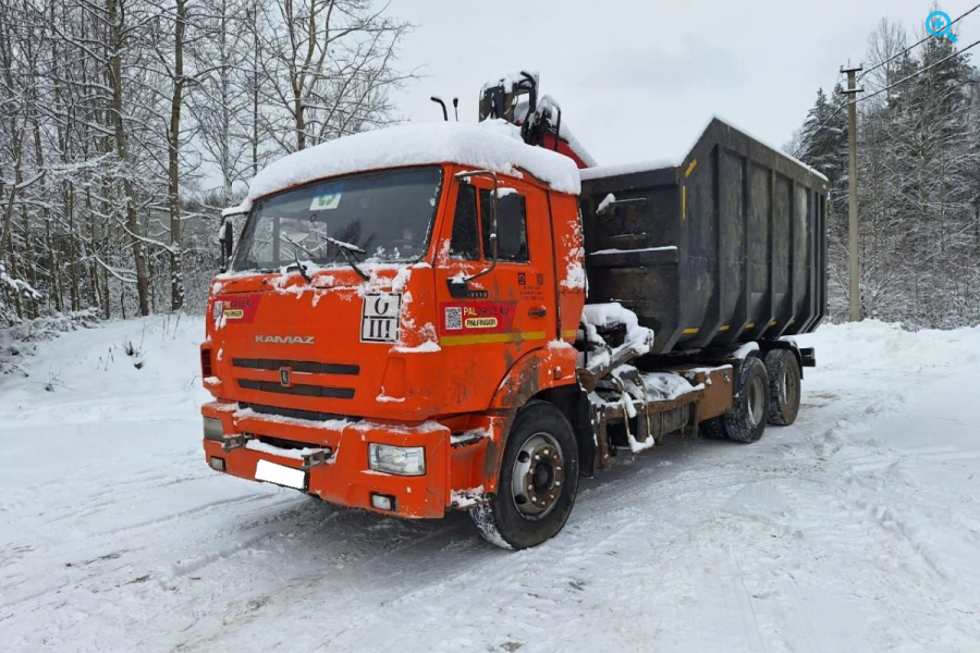 Ломoвоз КАMAЗ 65115 (62D235)