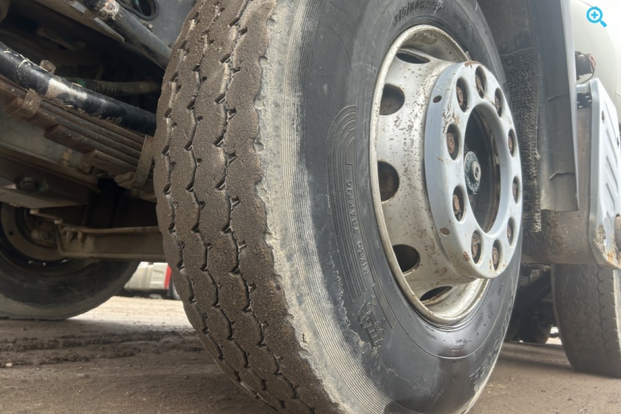 Автобетоносмеситель FAW 704783-31