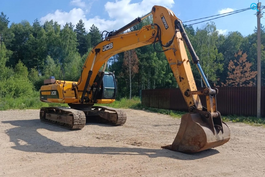 JCB JS330LC