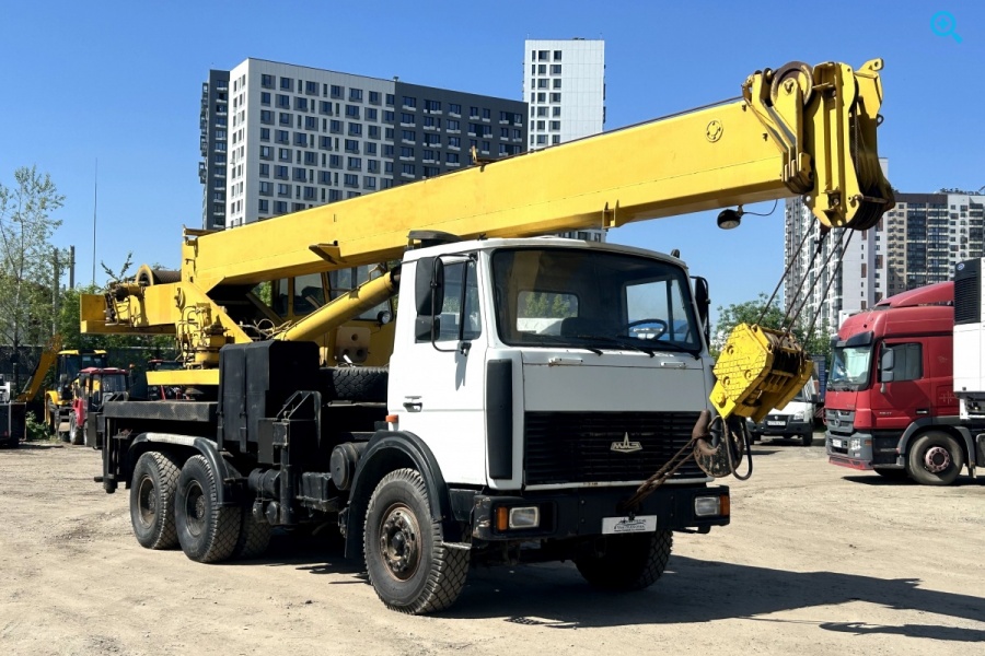 Автокран КС 5576 на шасси МАЗ 5516А5