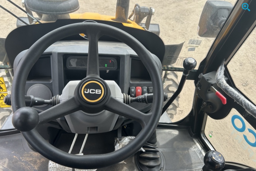Экскаватор-погрузчик JCB 3DX Plus   
