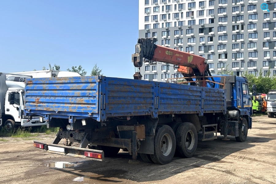 Бортовой КАМАЗ 65115 с крано-манипуляторной установкой КМУ Palfinger Inman it 150