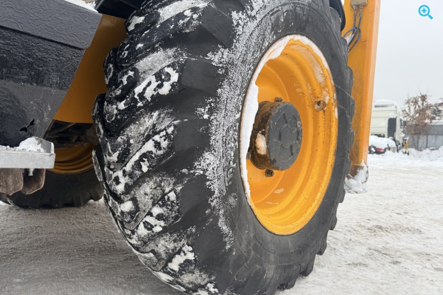 Экскаватор-погрузчик JCB 4CX 14H2WM.