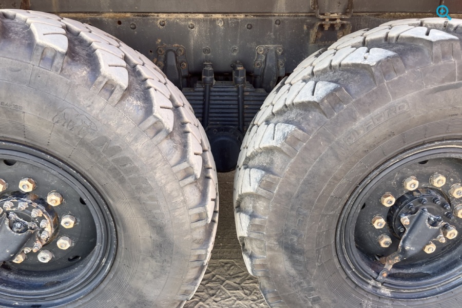 Бортовой полноприводный КАМАЗ-43118 