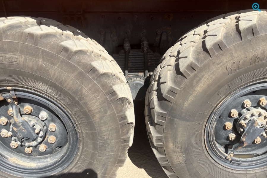 Бортовой полноприводный КАМАЗ-43118 с кран манипуляторной установкой  Kanglim KS 1256 G-2 