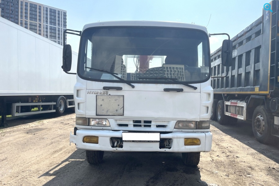 Грузовик бортовой манипулятор-эвакуатор ХЕНДЭ HD120 с КМУ