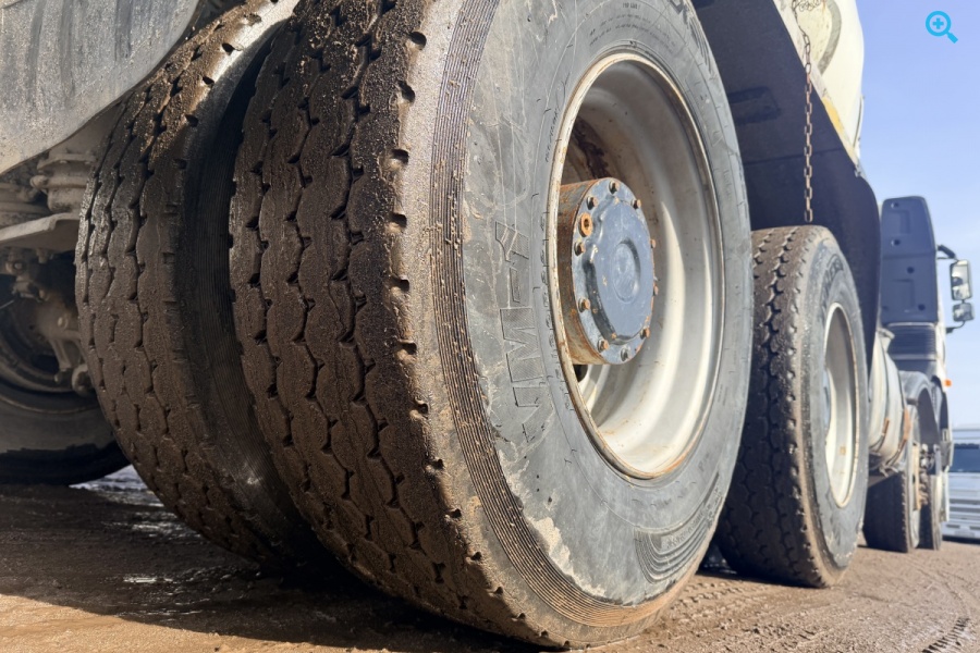 Автобетоносмеситель FAW 704783-31