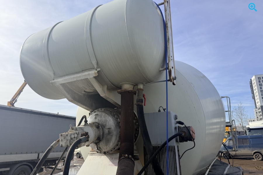 Автобетоносмеситель FAW 704783-31