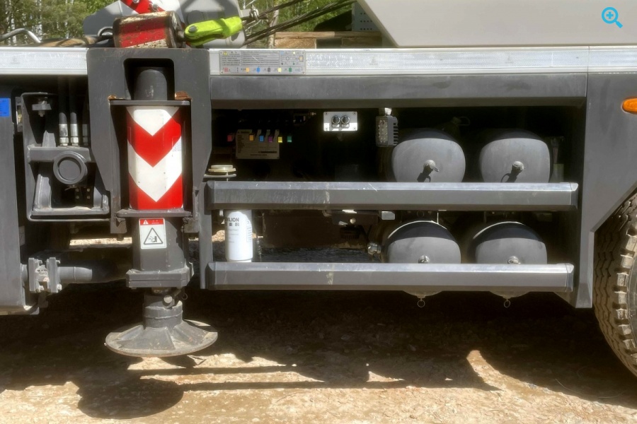 Автокран Zоomliоn ZTС300V