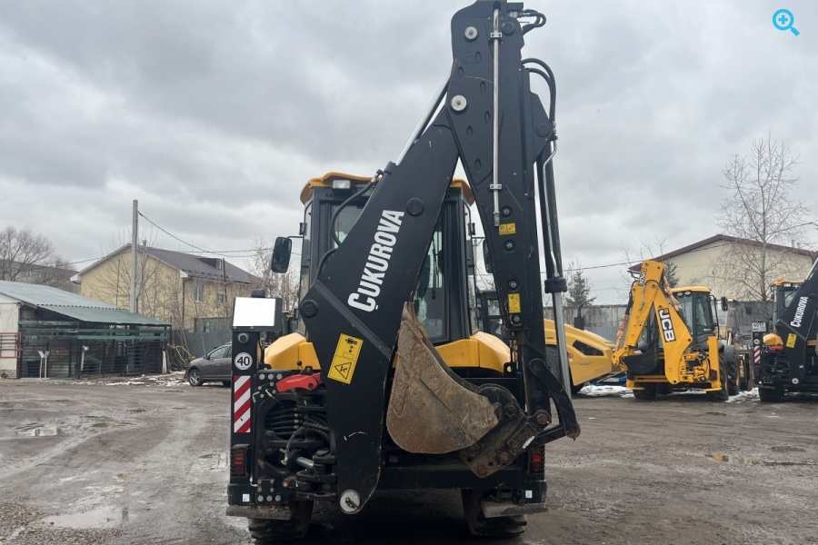 Экскаватор-погрузчик CUKUROVA 884