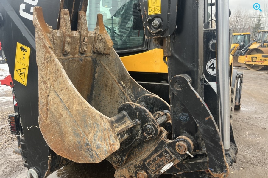 Экскаватор-погрузчик CUKUROVA 884