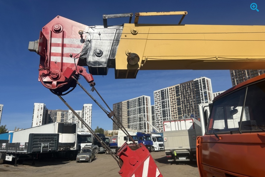 Автокран КС 55713-1 на шасси КАМАЗ
