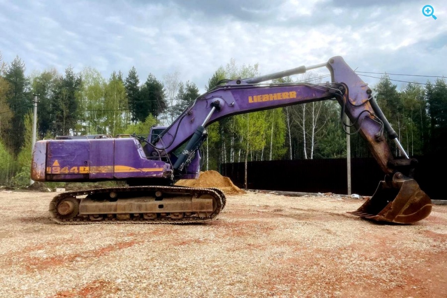 Гусеничный экскаватор Liebherr R 944