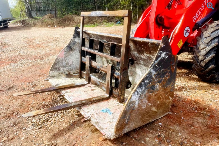 Фронтальный погрузчик REDSTAR 2500GT, 2023 г.