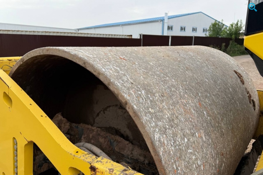 Грунтовый каток BOMAG BW 220 D-5