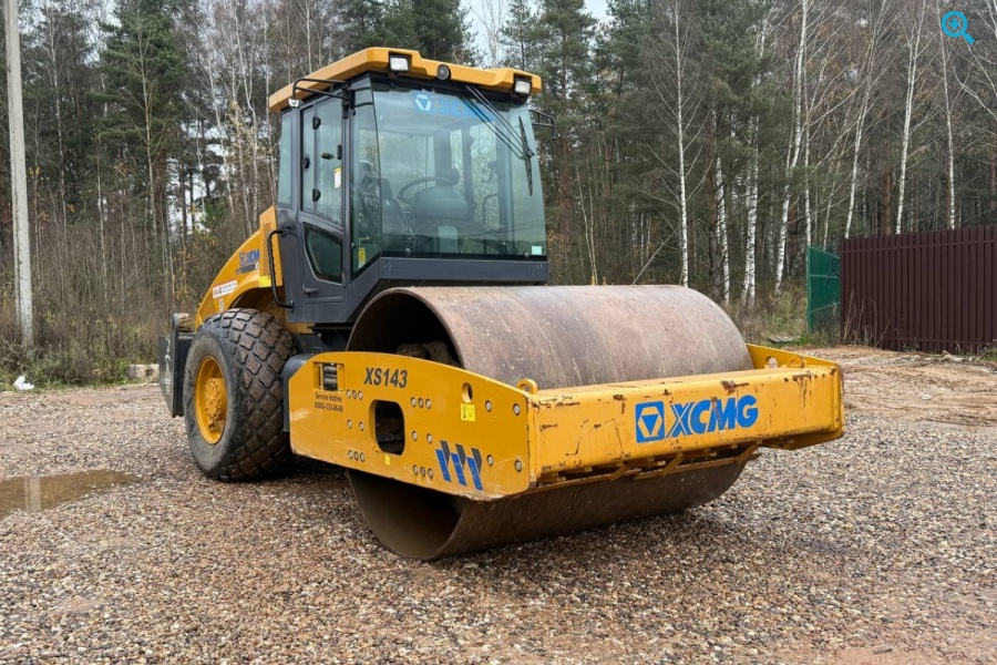Грунтовый каток XCMG XS143
