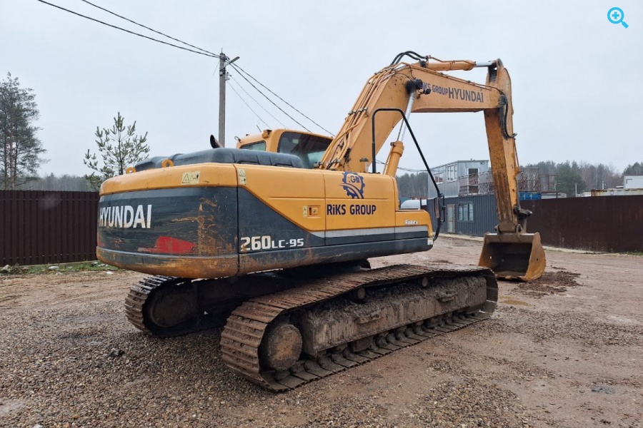 Гусеничный экскаватор Hyundai R260LC-9S