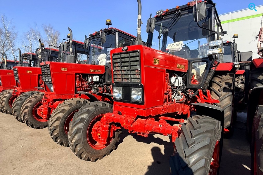 Трактор Беларус 82.1