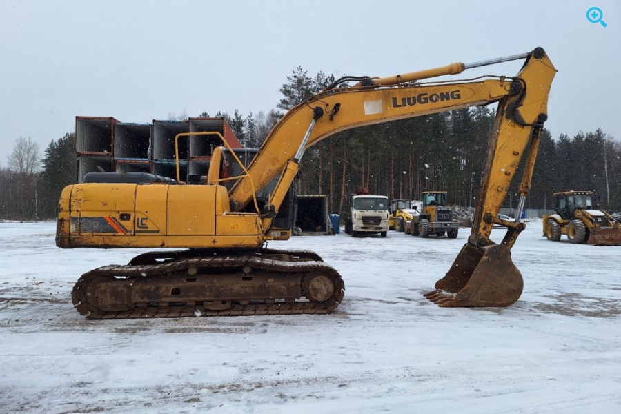 Гусеничный экскаватор LiuGong CLG920D 