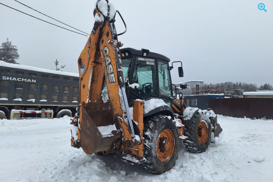 Экскаватор-погрузчик Case 695ST