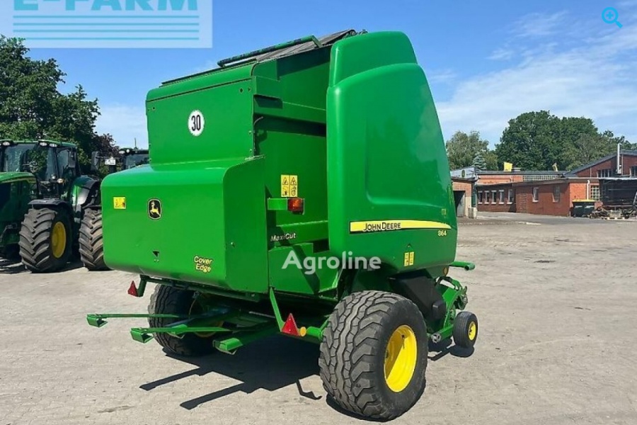 John Deere 864