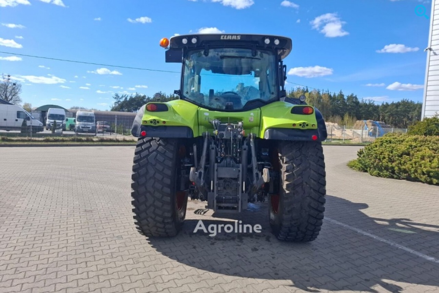 Claas Arion 650