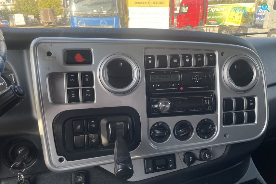 FORD Cargo
