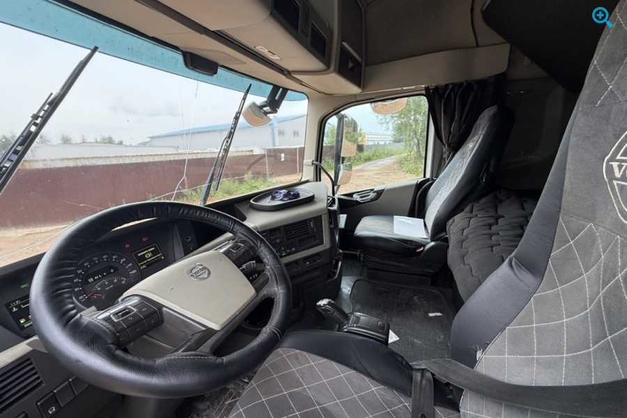 Volvo FH 460 4x2 (FH Globetrotter)