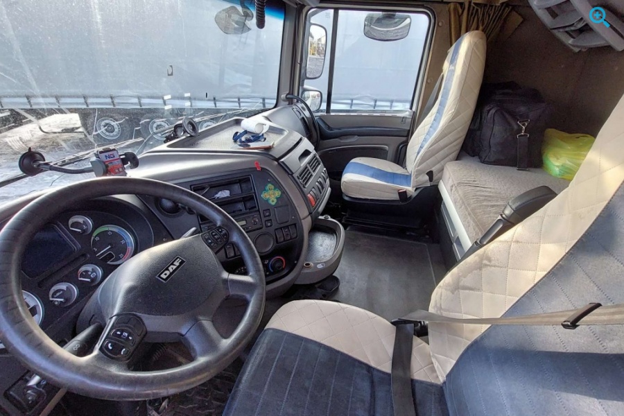 Седельный тягач DAF XF105.460