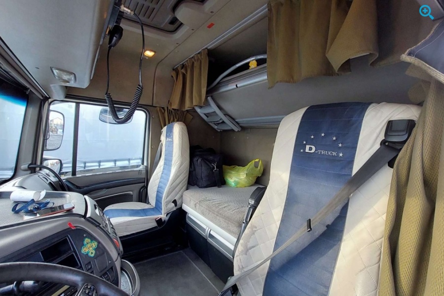 Седельный тягач DAF XF105.460