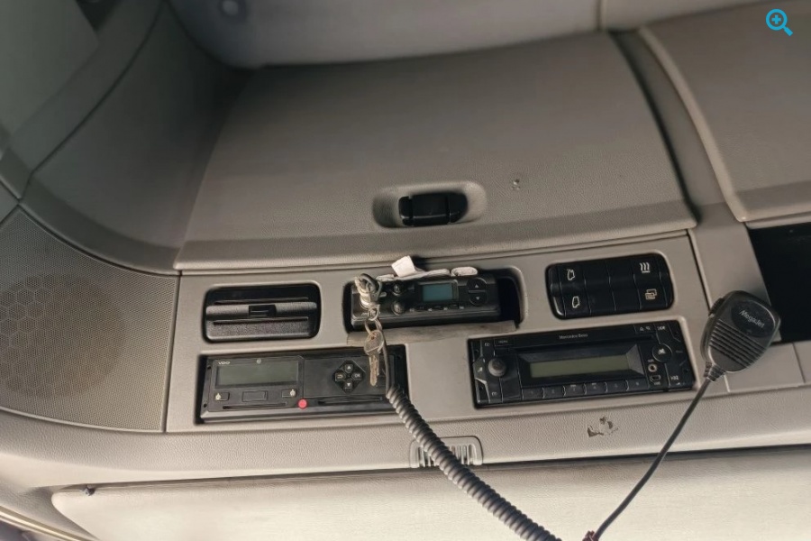 Mercedes Benz MB Actros 1844 MP3 (Mega space).